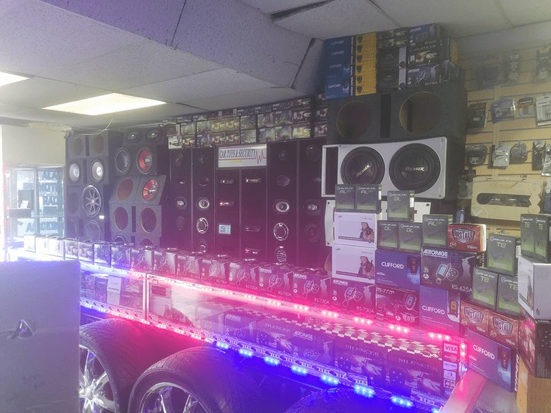 Rafa's Auto Sounds Installs Car Woofers in Mundelein, IL 60060
